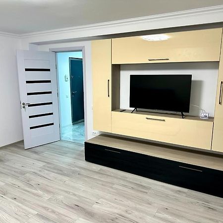 Elite Apartment Бузэу Экстерьер фото